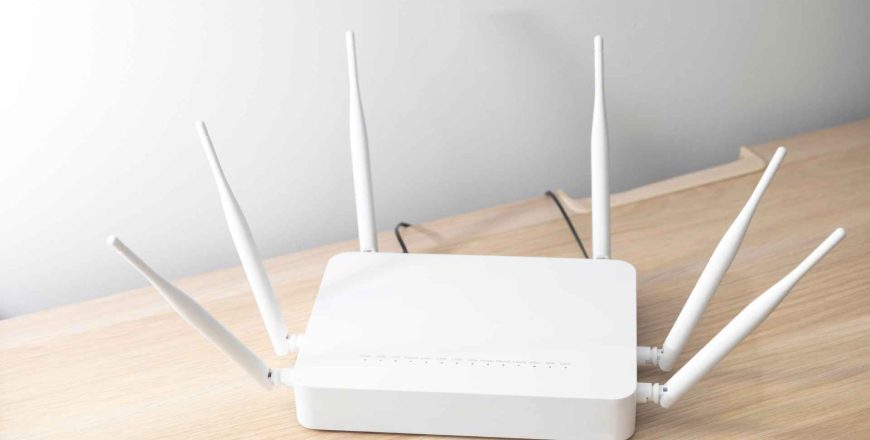 WiFi router with 6 antennas for high speed Internet connection
