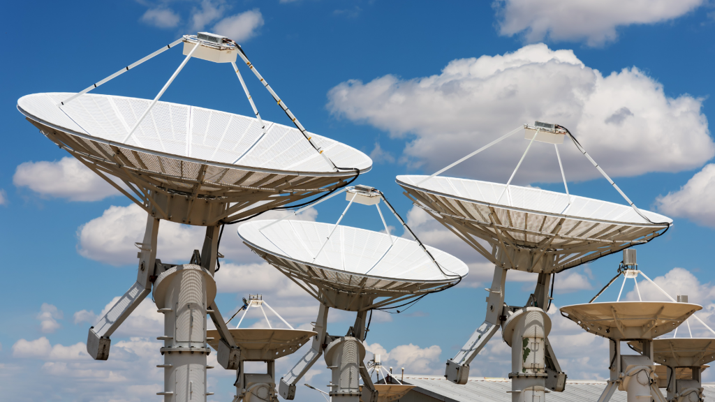 A group of satellite dishes